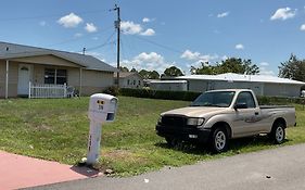 Happy Rest Stop House